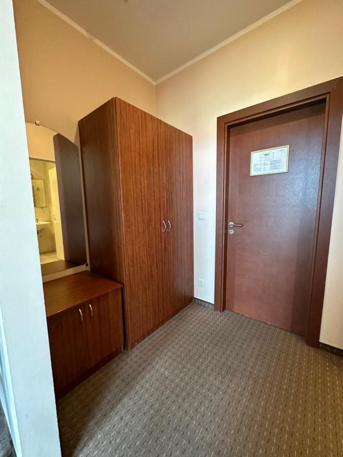 Riga Unimars Hotel 外观 照片